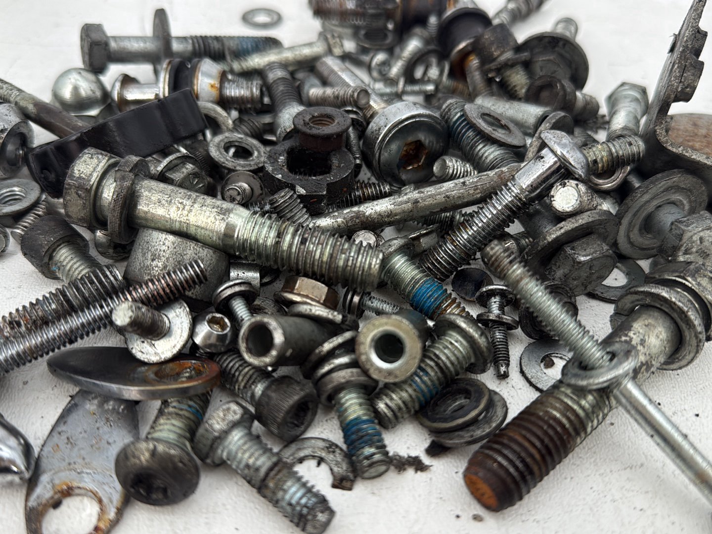 2007 - 2012 Harley-Davidson Dyna Super Glide Hardware Bolts Nuts & Brackets