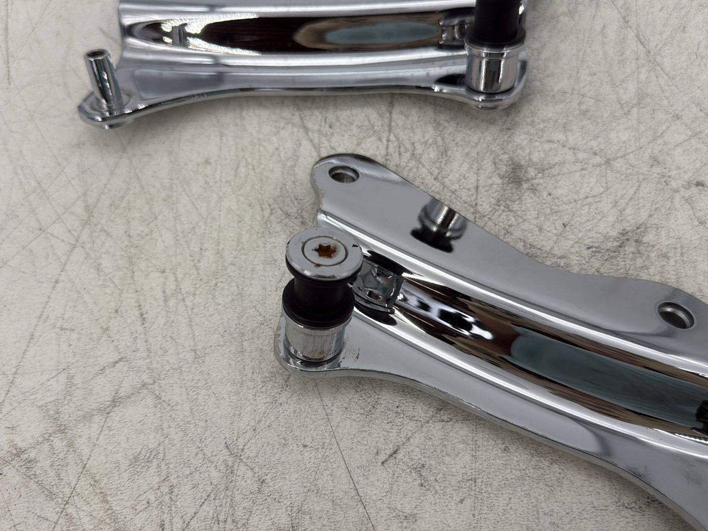 2016 Harley Road King Touring FLHR OEM 4 Point Detachable Docking Hardware
