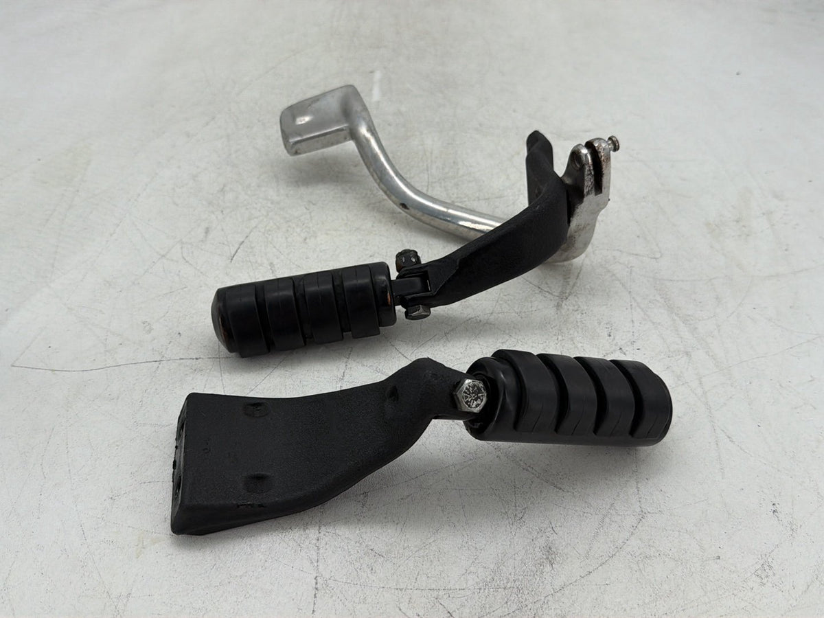 2008 Harley Dyna Fat Bob FXDF OEM Left Right Foot Brake Control Pegs