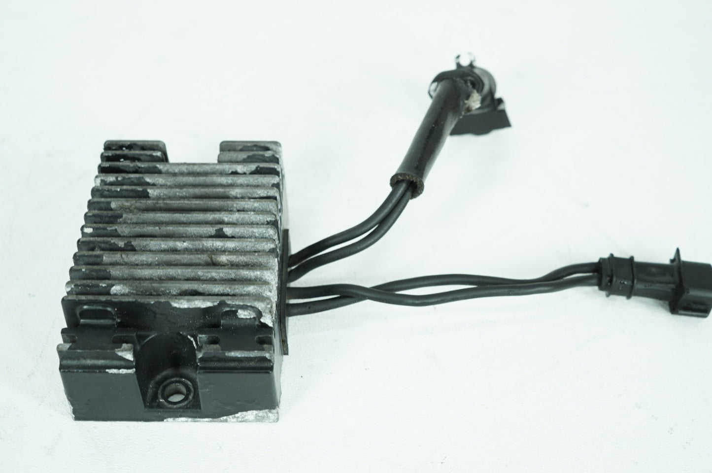 2004 - 2013 Harley-Davidson Sportster  Voltage Regulator Rectifier  74546-07