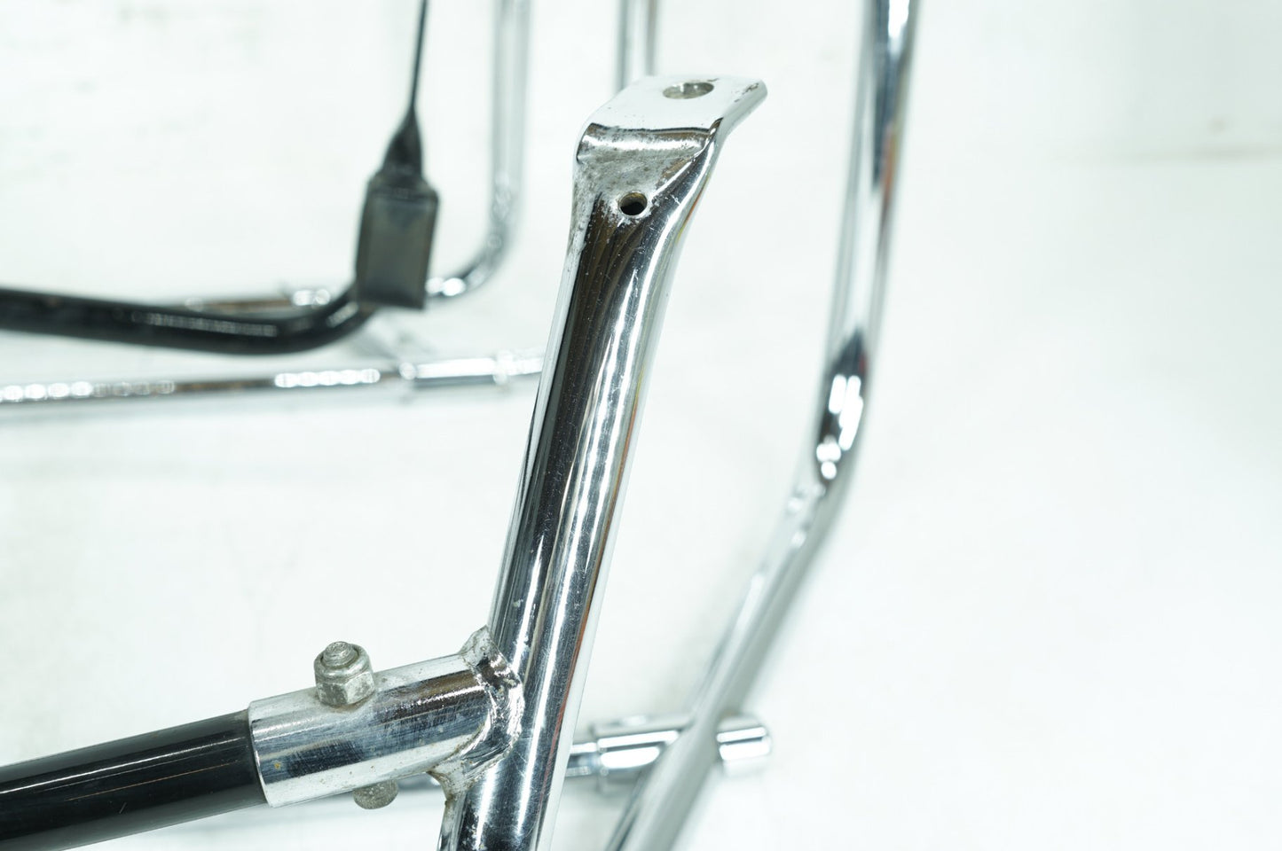 1999 - 2006 Harley-Davidson Touring Electra Glide Rear Left Right Saddlebag Guard Rails Bar  	49193-93