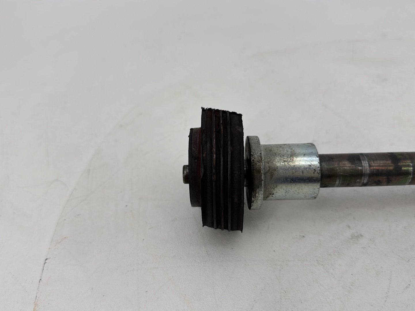 1999 - 2006 Harley-Davidson Touring Electra Glide Rear Fork Swingarm Pivot Bolt Shaft 47505-02