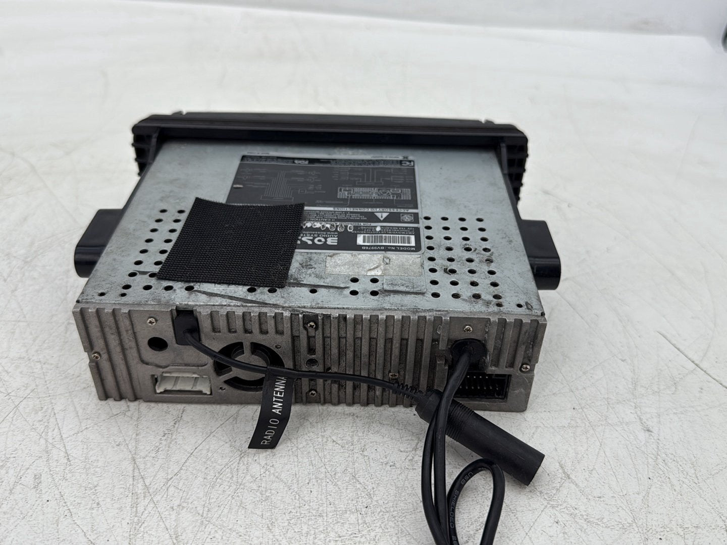 2006 Harley Electra Glide Touring Classic FLHTCI OEM Digital Media Receiver Head Radio Player