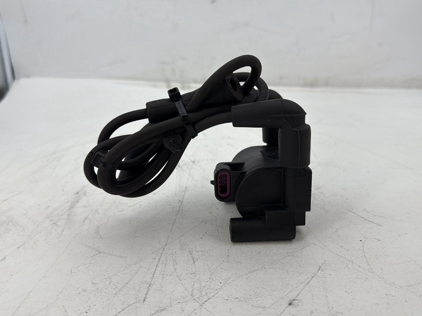2011 Harley Electra Glide Ultra FLHTK OEM Ignition Coil Spark Igniter
