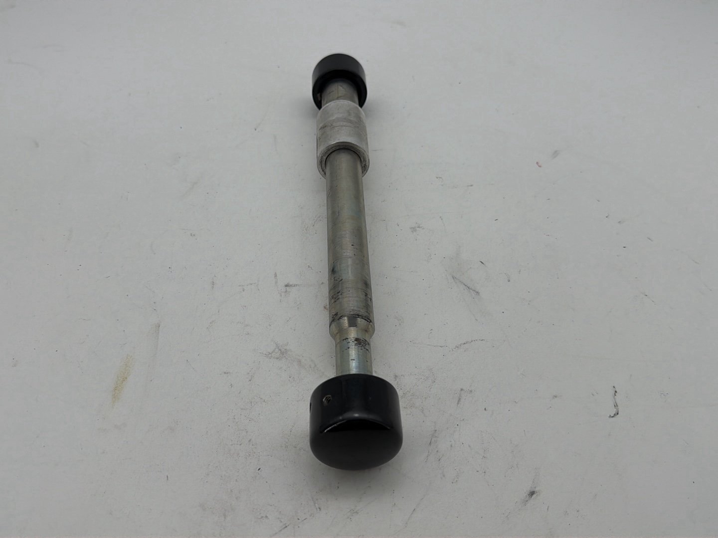 2008 Harley Dyna Fat Bob FXDF OEM Front Wheel Axle Bolt Shaft