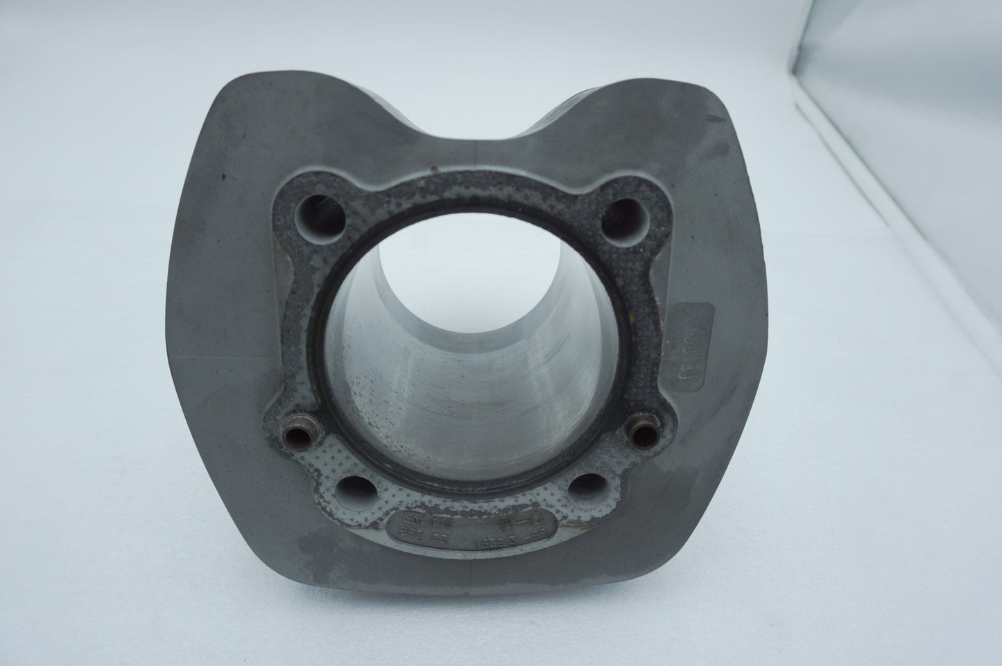 1999 - 2006 Harley-Davidson Dyna Super Glide Twin Cam Engine Jug 1 Cylinder Barrel 16525-99
