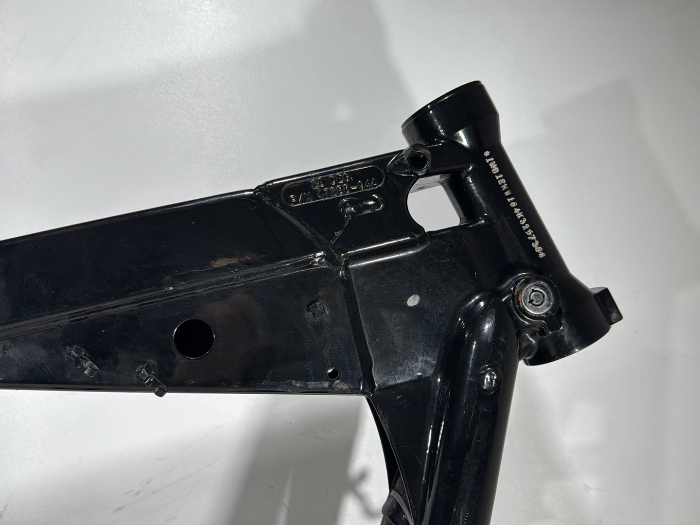 2004 Harley Dyna Super Glide FXDI OEM Body Main Frame Chassis SLVG