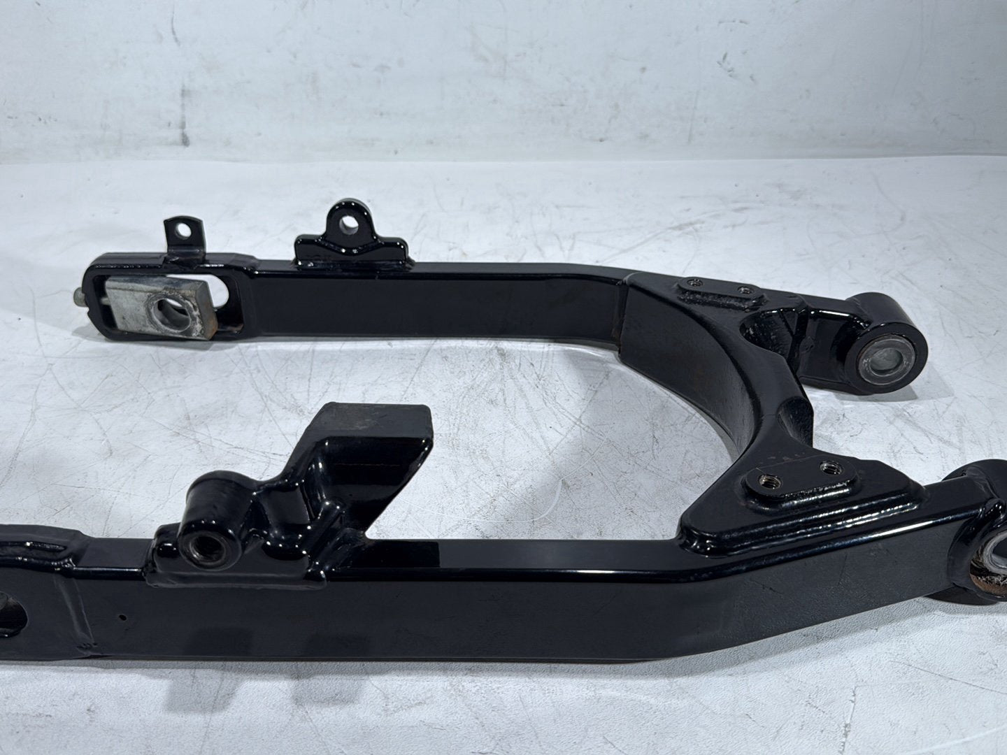 2008 Harley Dyna Fat Bob FXDF OEM Rear Fork Swingarm Swing Arm