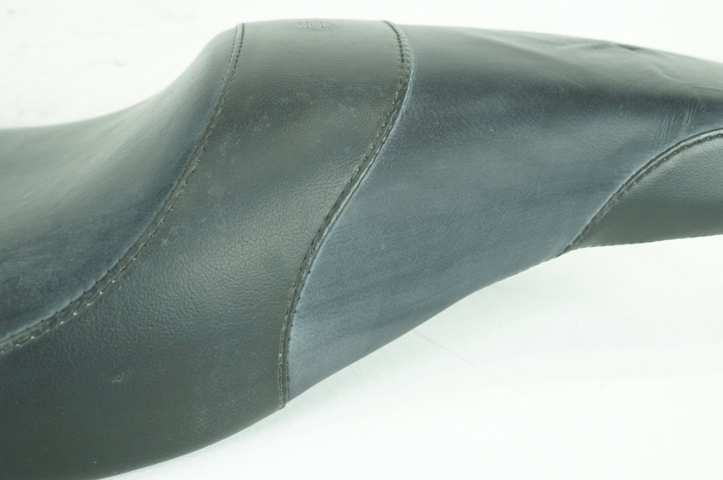 2008 - 2016 Harley-Davidson Touring Street Glide Passenger Rider Driver Seat Saddle 52320-11