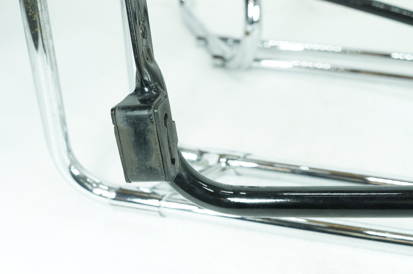 1999 - 2006 Harley-Davidson Touring Electra Glide Rear Left Right Saddlebag Guard Rails Bar  	49193-93