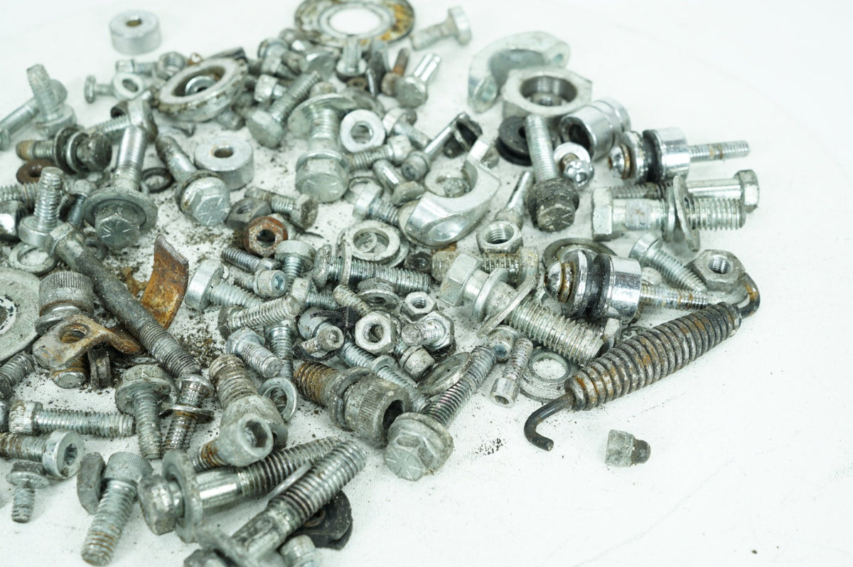 2005 Harley-Davidson Touring FLHTCI - Hardware Bolts Nuts & Brackets