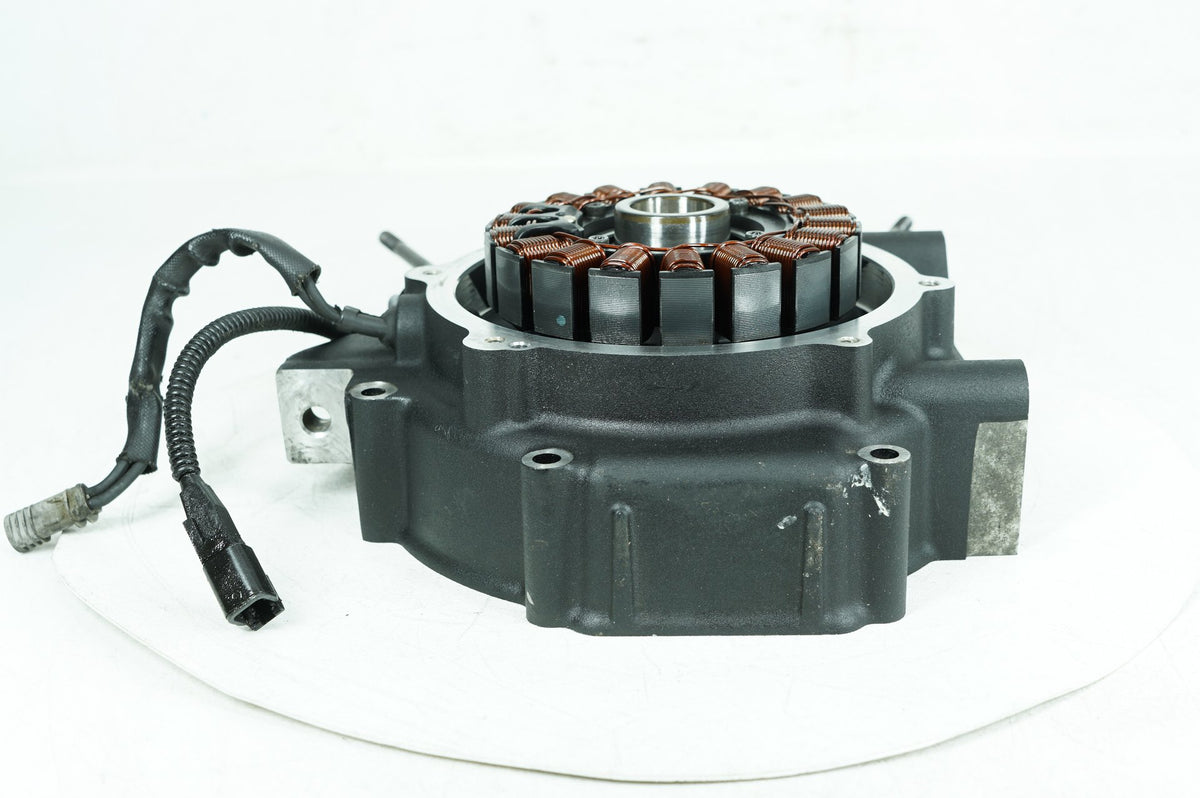 2012 Harley Touring FLHTCU Electra Ultra OEM Crankcase Shaft Engine Motor Cover
