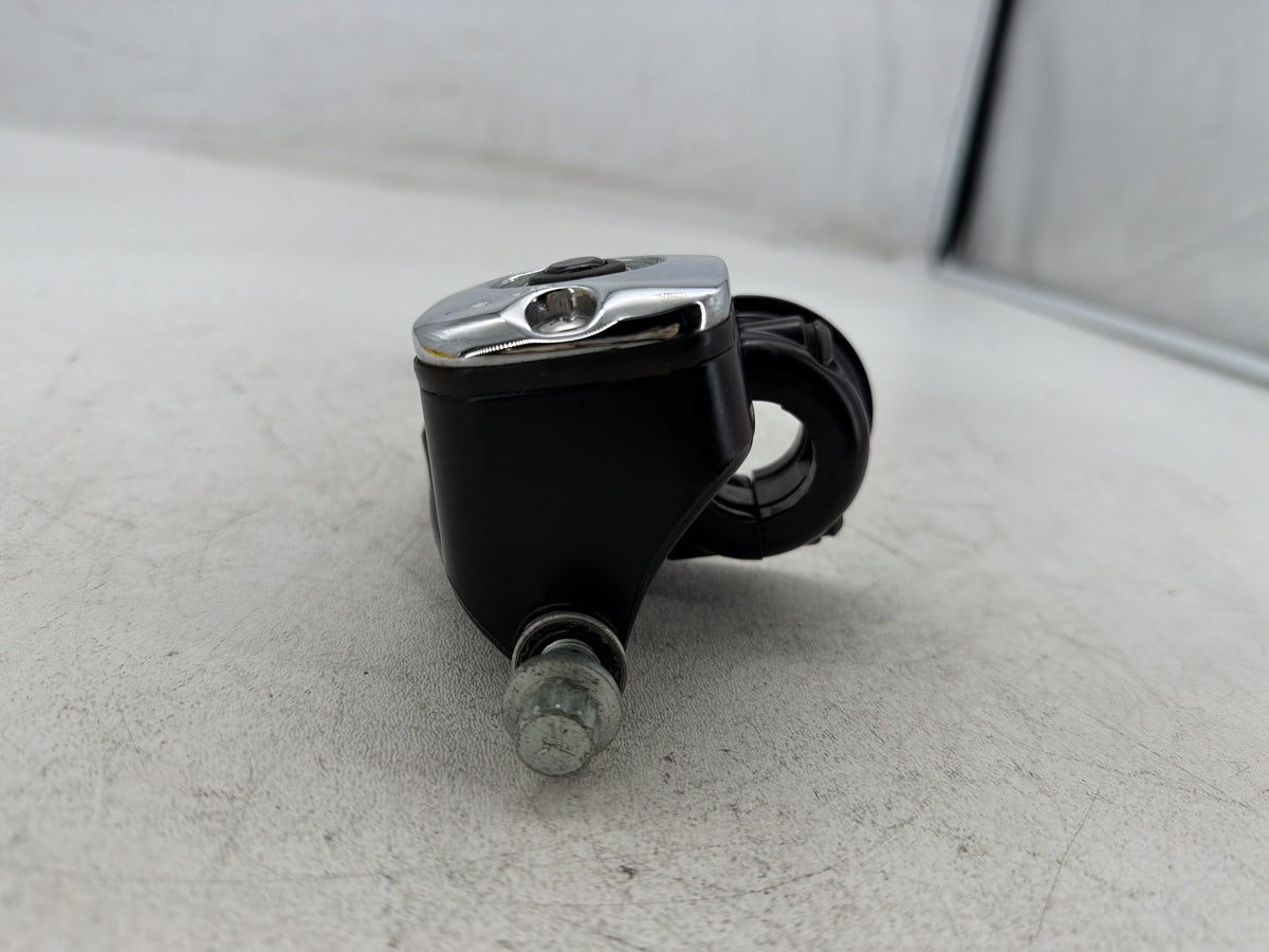 2005 Harley Dyna Super Glide Custom OEM Front Right Brake Lever Master Cylinder