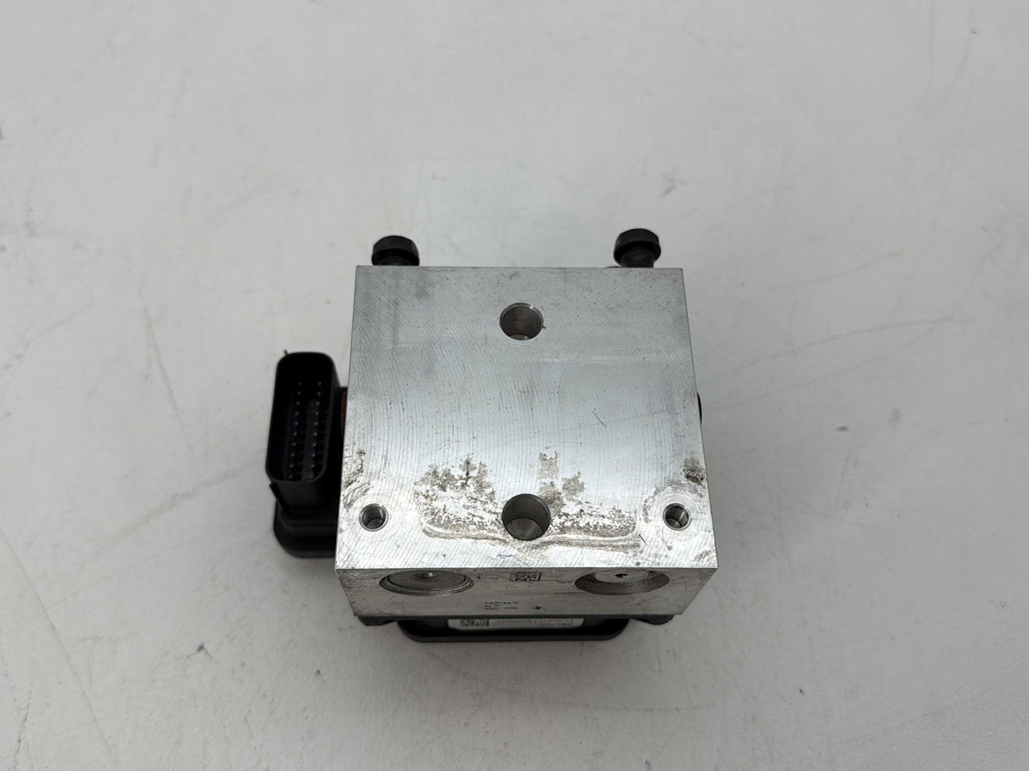2008 Harley Road King Touring FLHR OEM ABS Brake Pump & Control Module