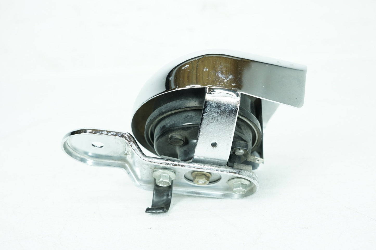 2000 - 2006 Harley-Davidson Touring CVO Screamin Eagle Road King Horn Signal Klaxon Chrome Cover 69012-93A