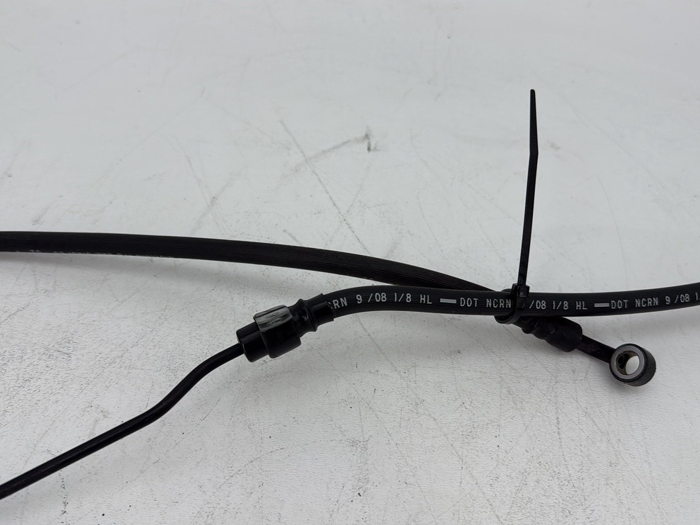 2009 Harley Sportster 883 Low XL883L OEM Front Brake Hose Line Pipe