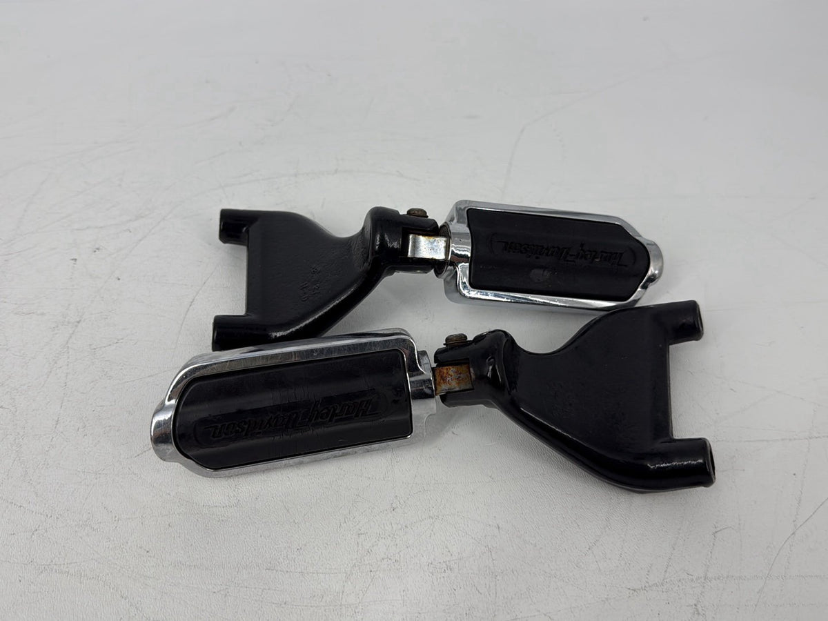 2005 Harley Sportster XL883C 883 Custom Passenger Left &amp; Right Foot Pegs FLAME