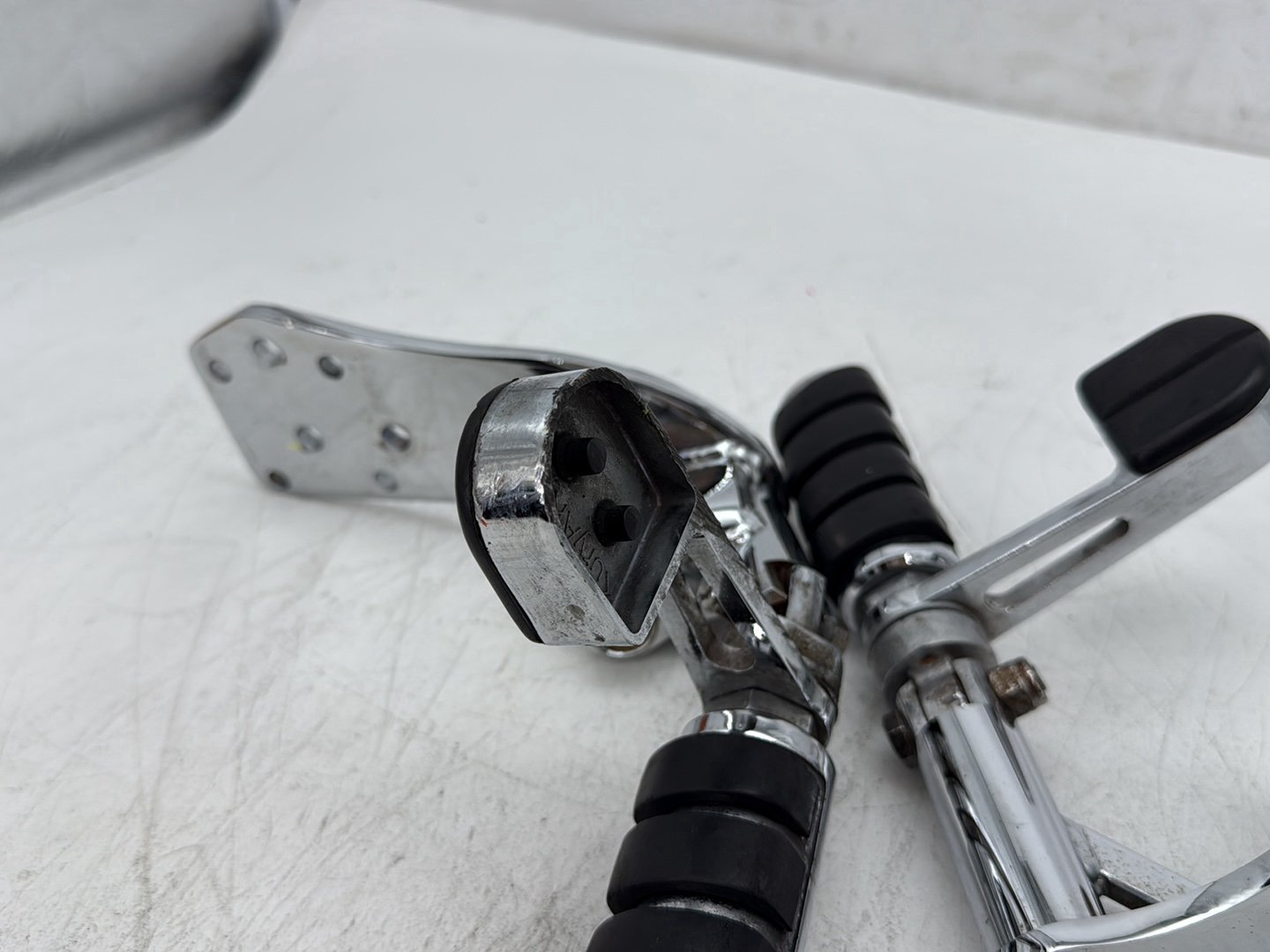 1998 Harley Softail Custom FXSTC OEM Left Driver Foot Controls Peg Rest