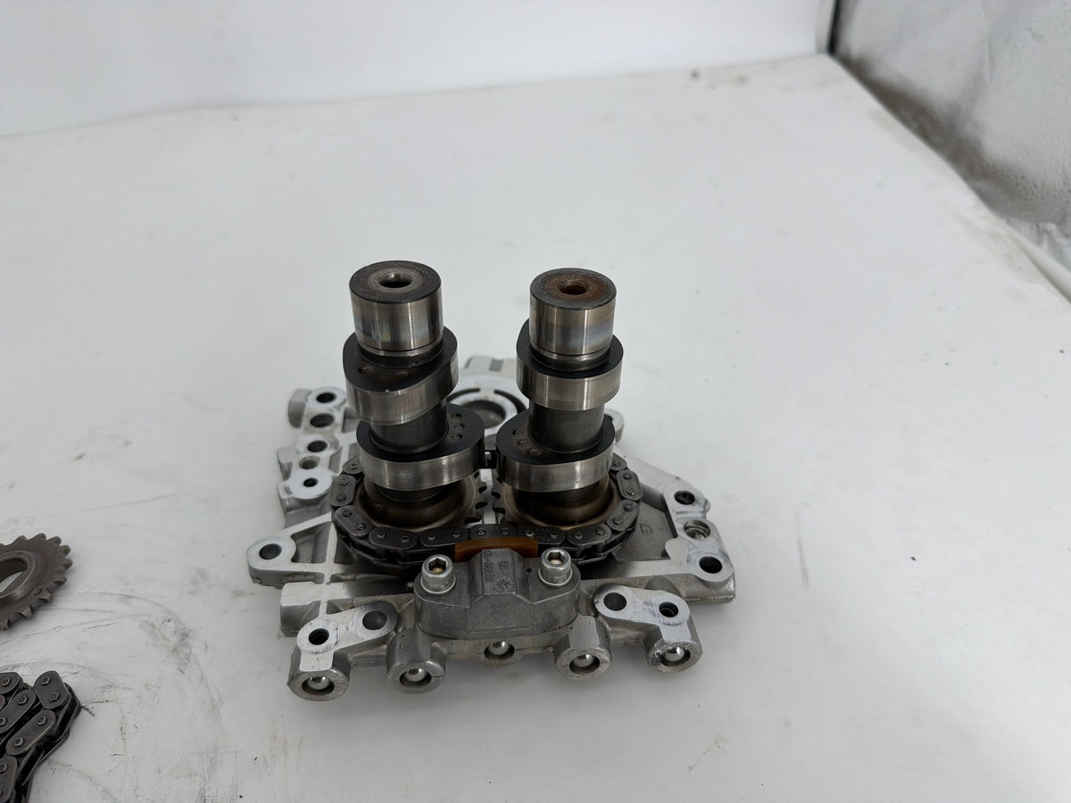 16 Harley Touring FLHXS Street Engine Motor Cam Support Camshaft Plate Oil Pump