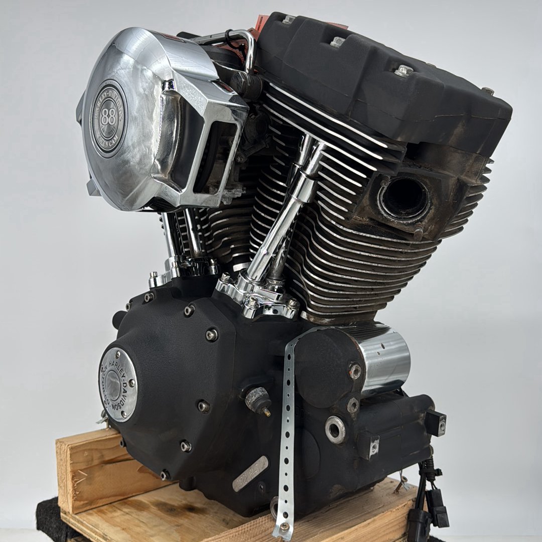 1999 - 2006 Harley-Davidson Softail Night Train CARB Twin Cam 88 Engine Motor 16155-01