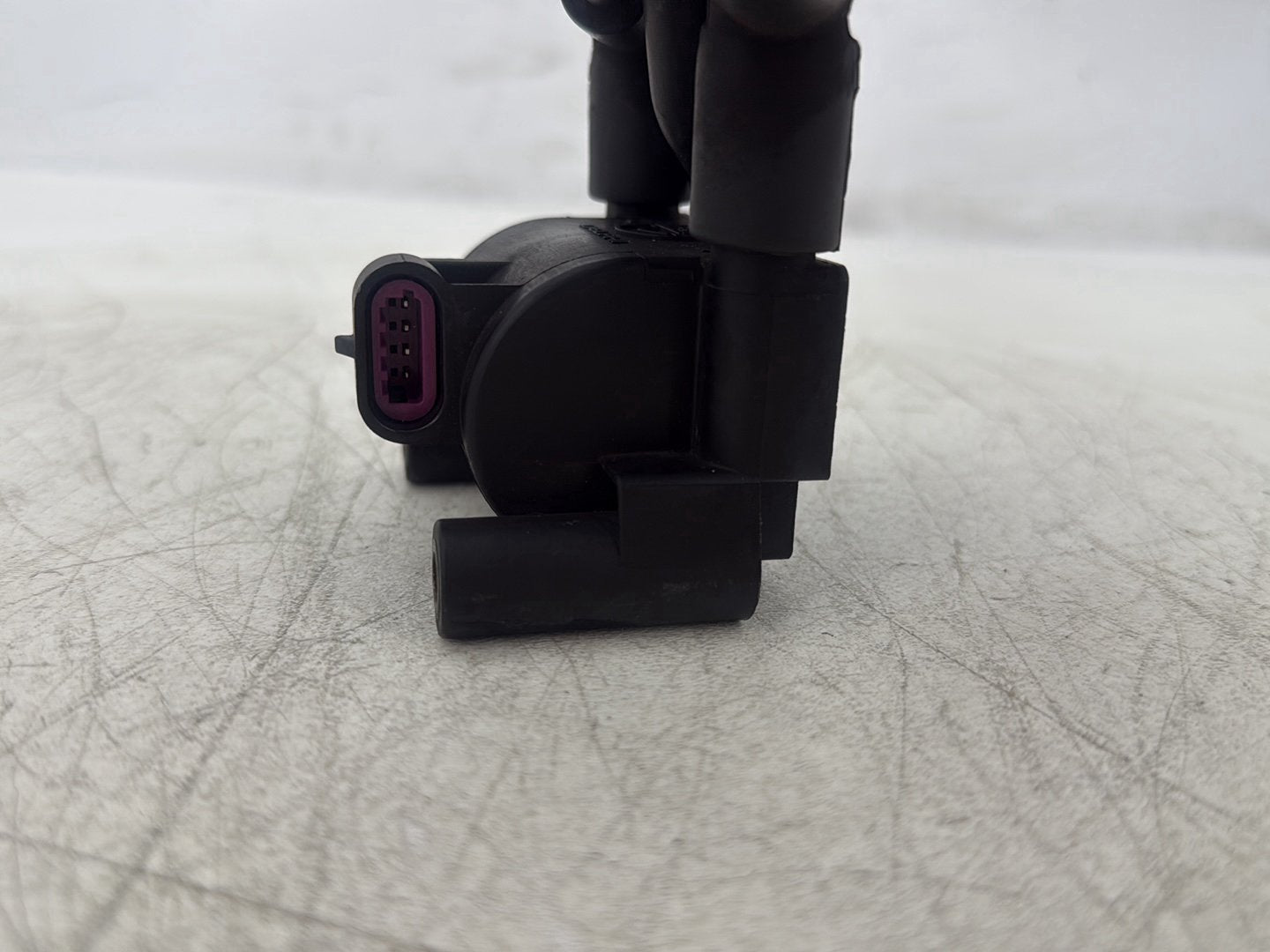 2011 Harley Street Glide Touring FLHX OEM Ignition Coil Spark Plugs Cable