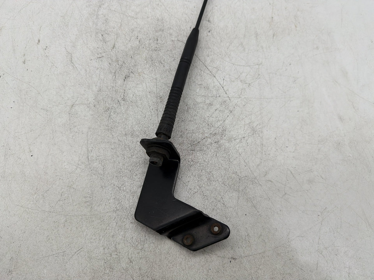 2013 Harley Street Glide Touring FLHX OEM Audio Radio Antenna Mast FM AM