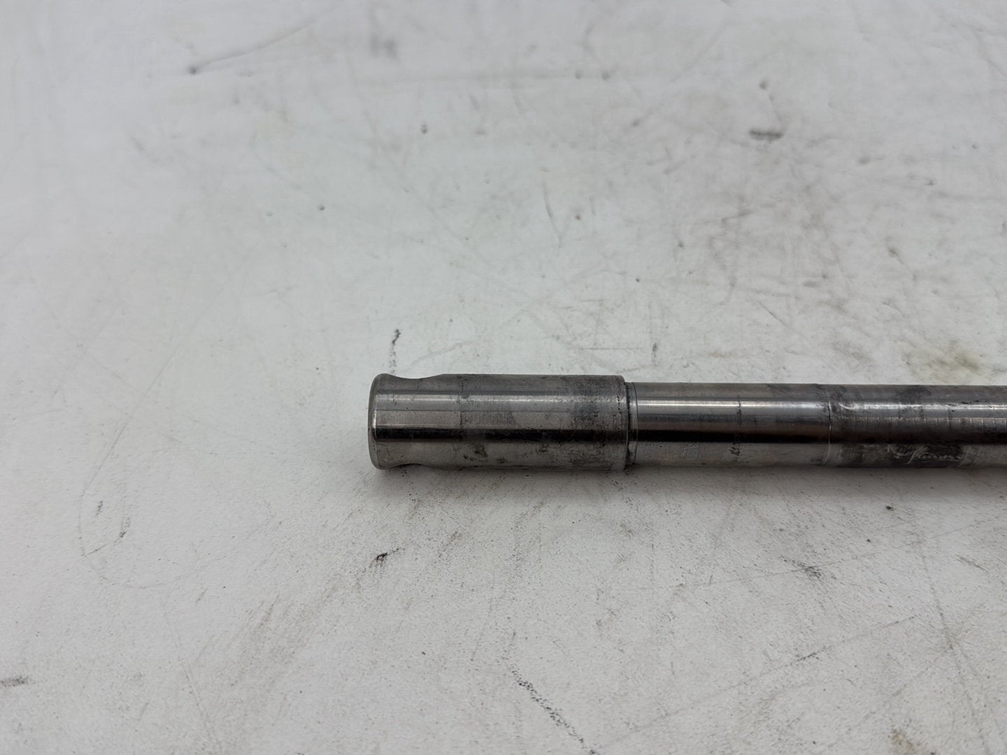 2002 Harley Heritage Softail Classic FLSTC OEM Front Wheel Axle Bolt Shaft