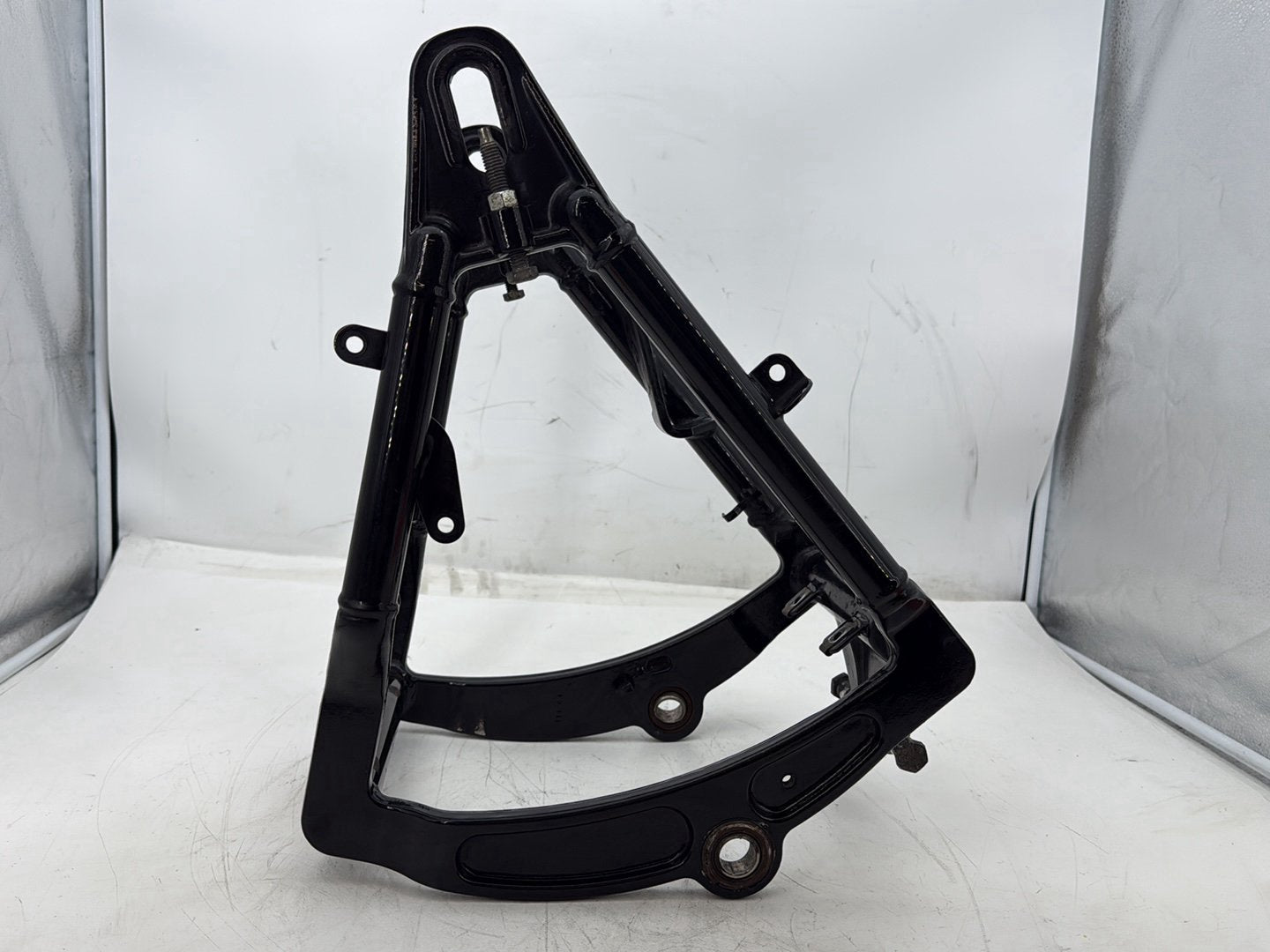 2005 Harley Heritage Softail Classic FLSTCI OEM Rear Fork Swingarm Swing Arm
