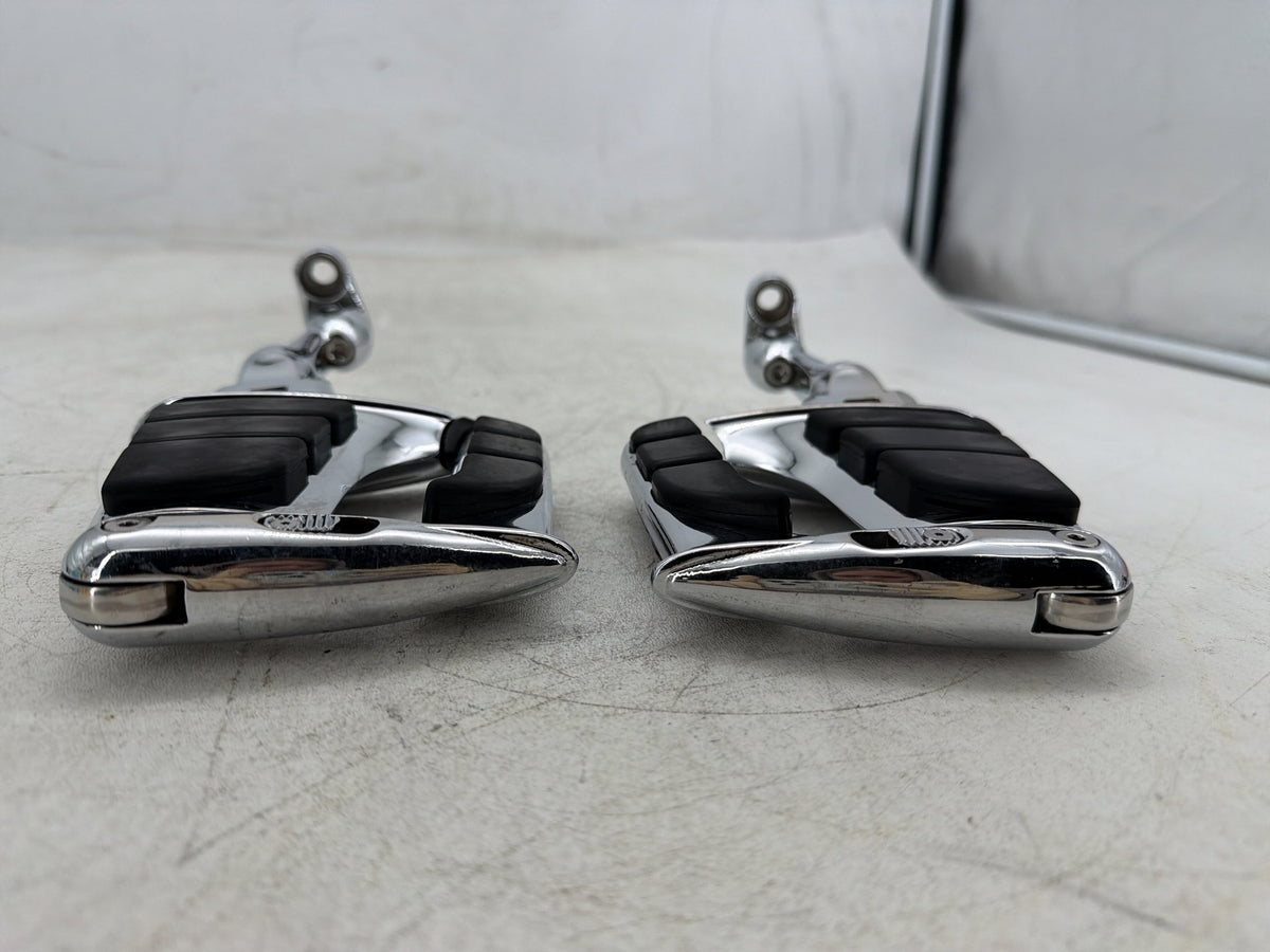09 Harley Electra Glide Touring CVO Front Right Left Highway Foot Pegs Kuryakyn