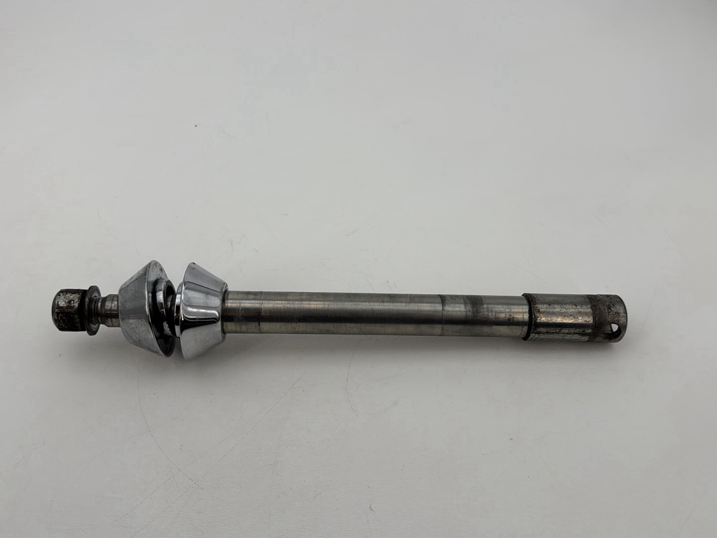 2013 Harley Street Glide Touring FLHX OEM Front Wheel Axle Bolt Shaft