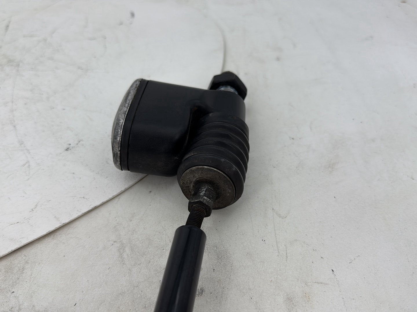 2006 Harley Dyna Super Glide Custom FXDCI OEM Rear Brake Master Cylinder Reservoir