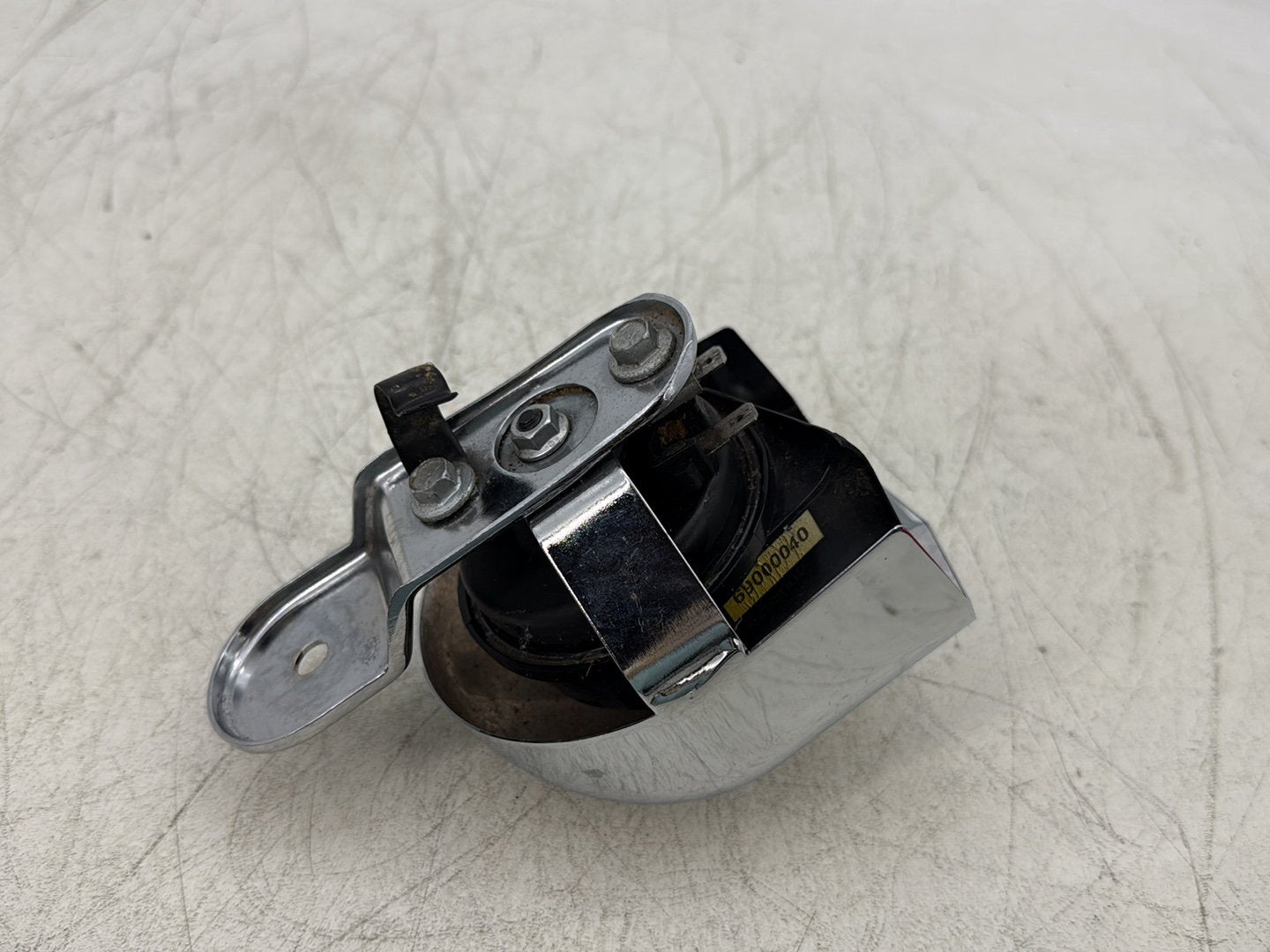 2015 Harley Road Glide Touring FLTRXS OEM Horn Signal Klaxon Chrome Cover