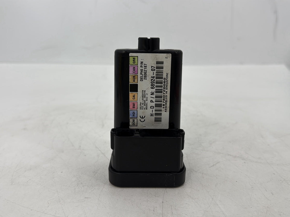 2008 Harley Touring FLHTCU Electra Glide Ultra Turn Signal Security Module TSSM