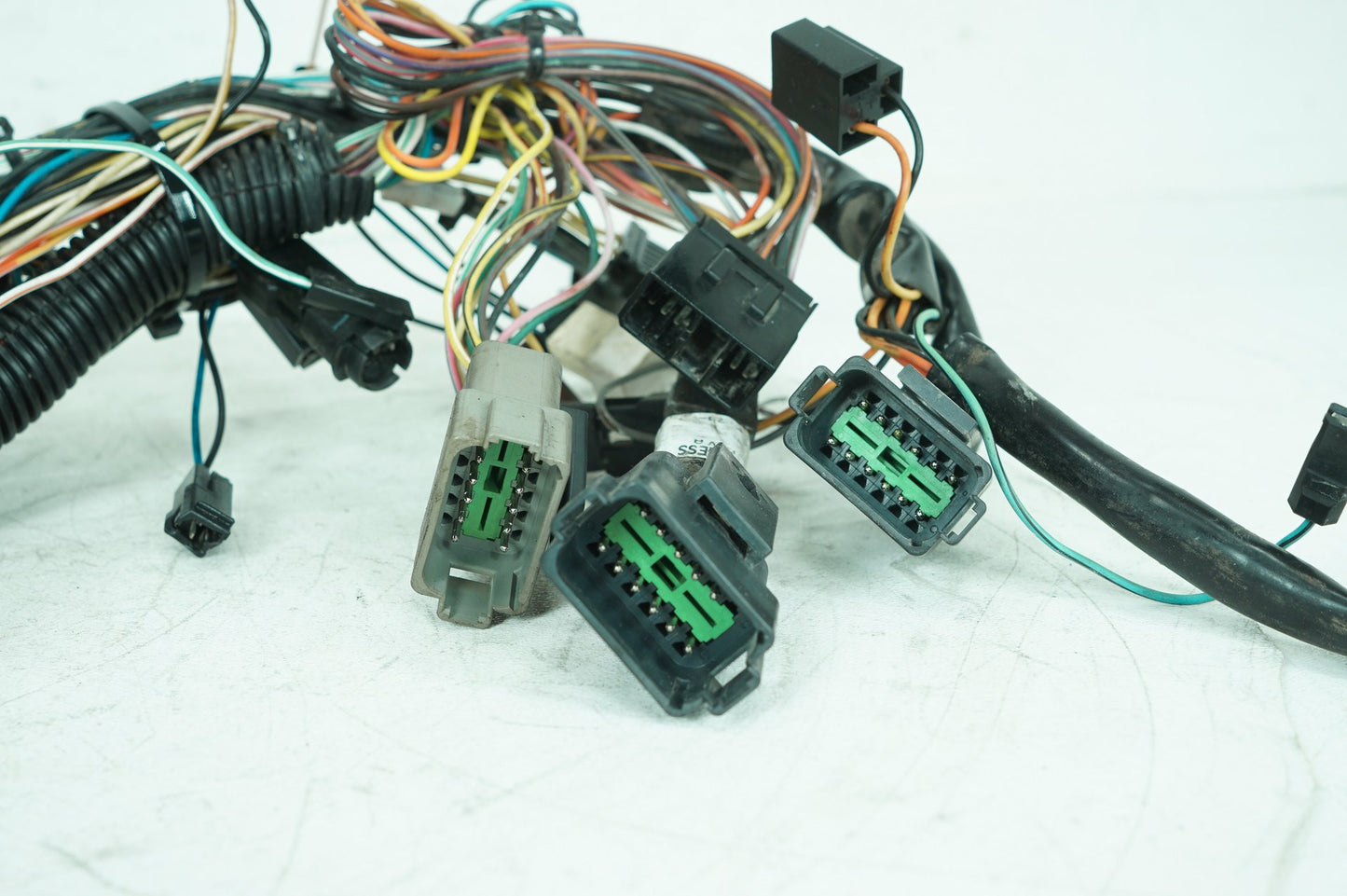 1999 - 2006 Harley-Davidson Touring Electra Glide Classic Front Sub Wiring Harness Loom Interconnect 70232-00
