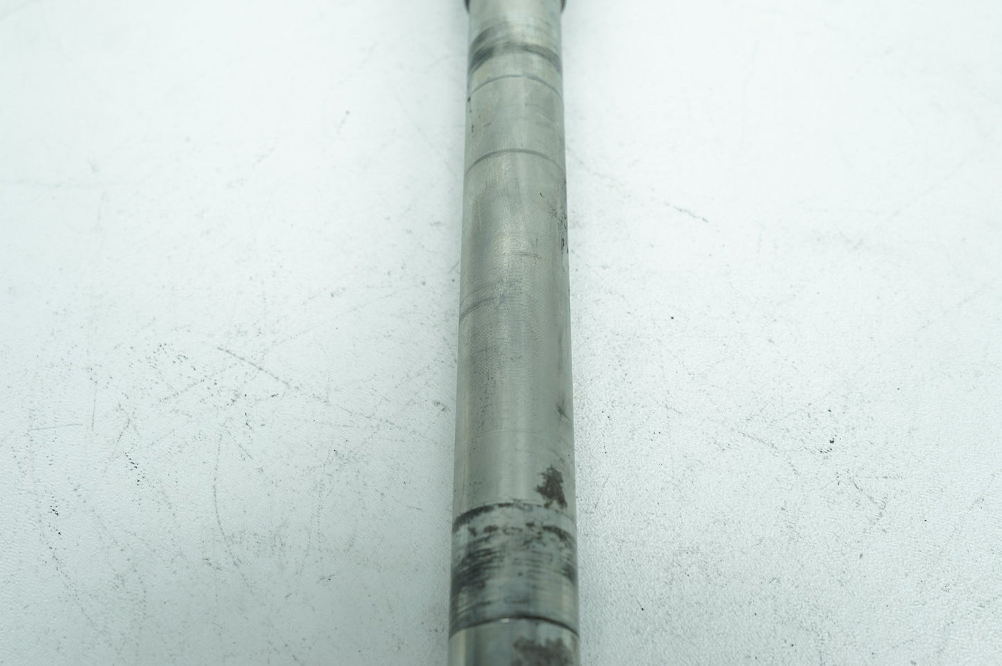 1999 - 2006 Harley-Davidson Touring Electra Ultra Front Wheel Axle Bolt Shaft 43364-00