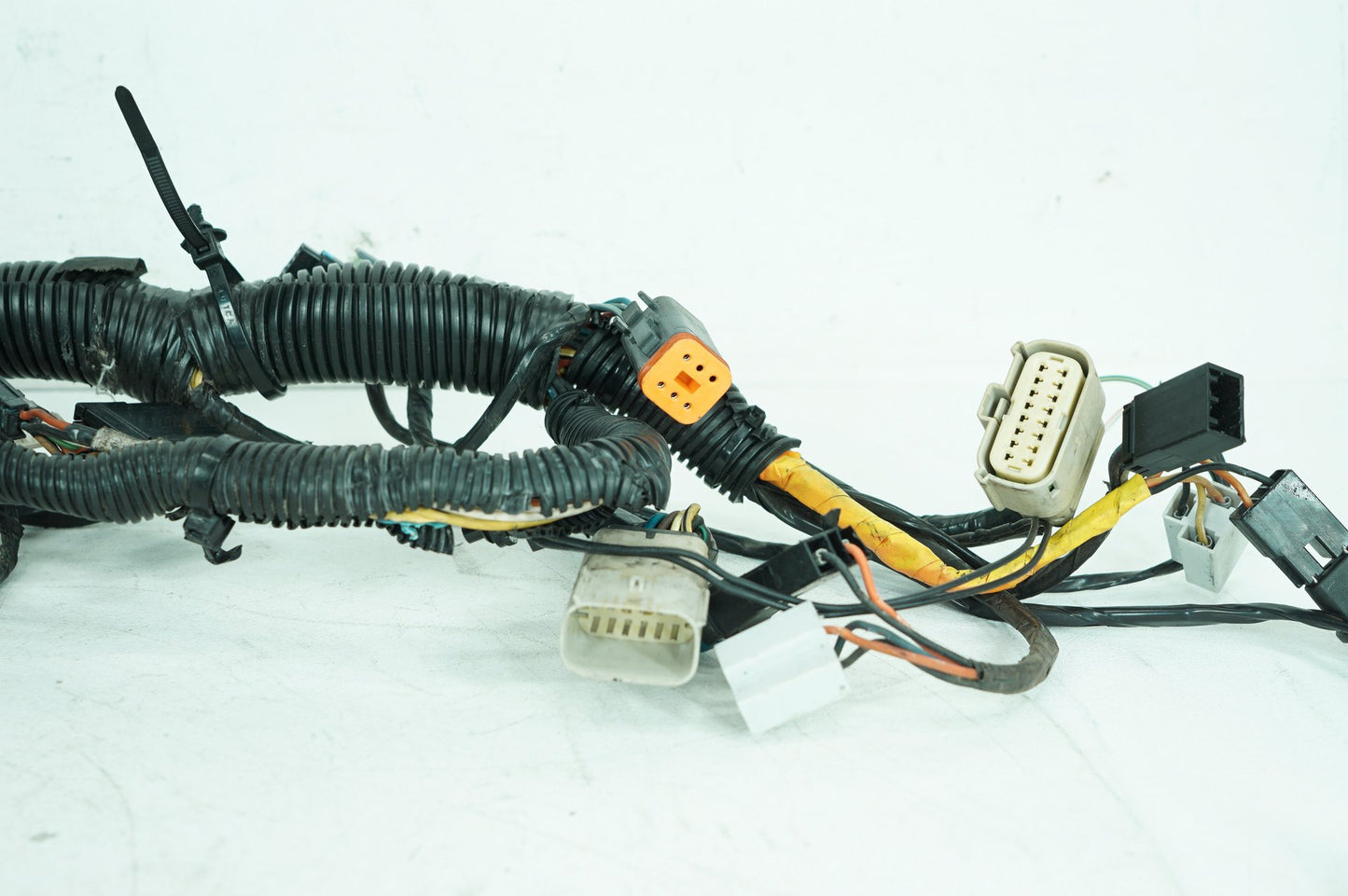 2007 - 2012 Harley-Davidson Touring Electra Glide Ultra Front Sub Wiring Harness Loom Interconnect 70232-10