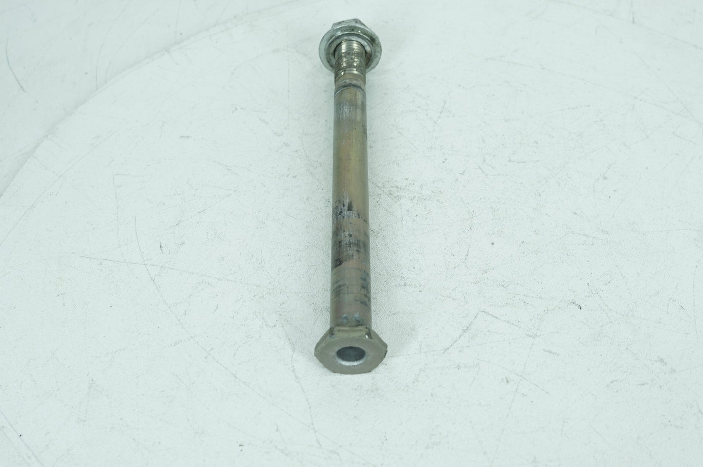 2007 - 2017 Harley-Davidson Dyna Super Glide Custom Rear Fork Swingarm Pivot Bolt Shaft 47641-06