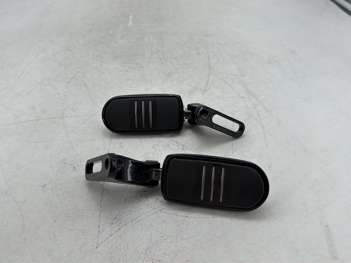 2018 Harley Road Glide Touring FLTRXS OEM Passenger Left & Right Foot Pegs