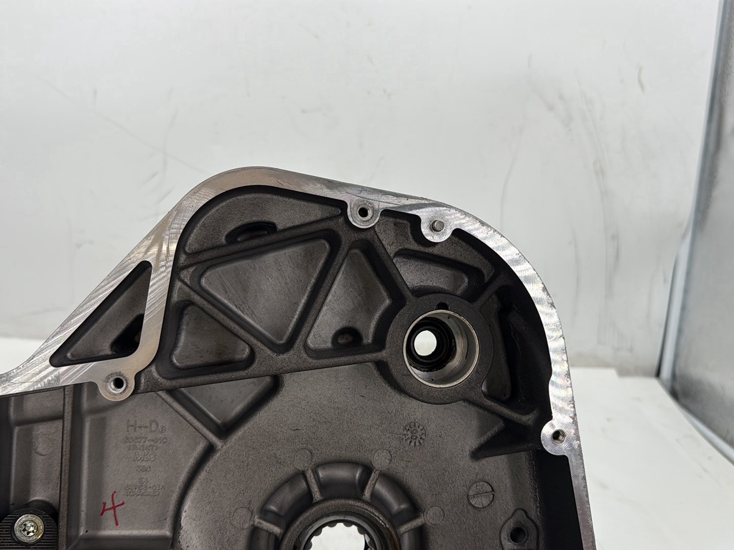 2005 Harley Electra Glide Touring Ultra FLHTCUI OEM Inner Primary Clutch Cover
