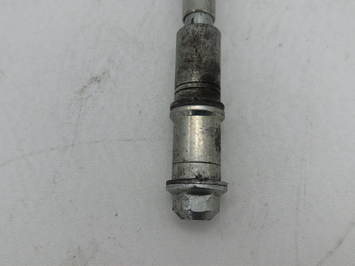 2011 Harley Heritage Softail Classic FLSTC OEM Engine Mount Pivot Bolt Shaft