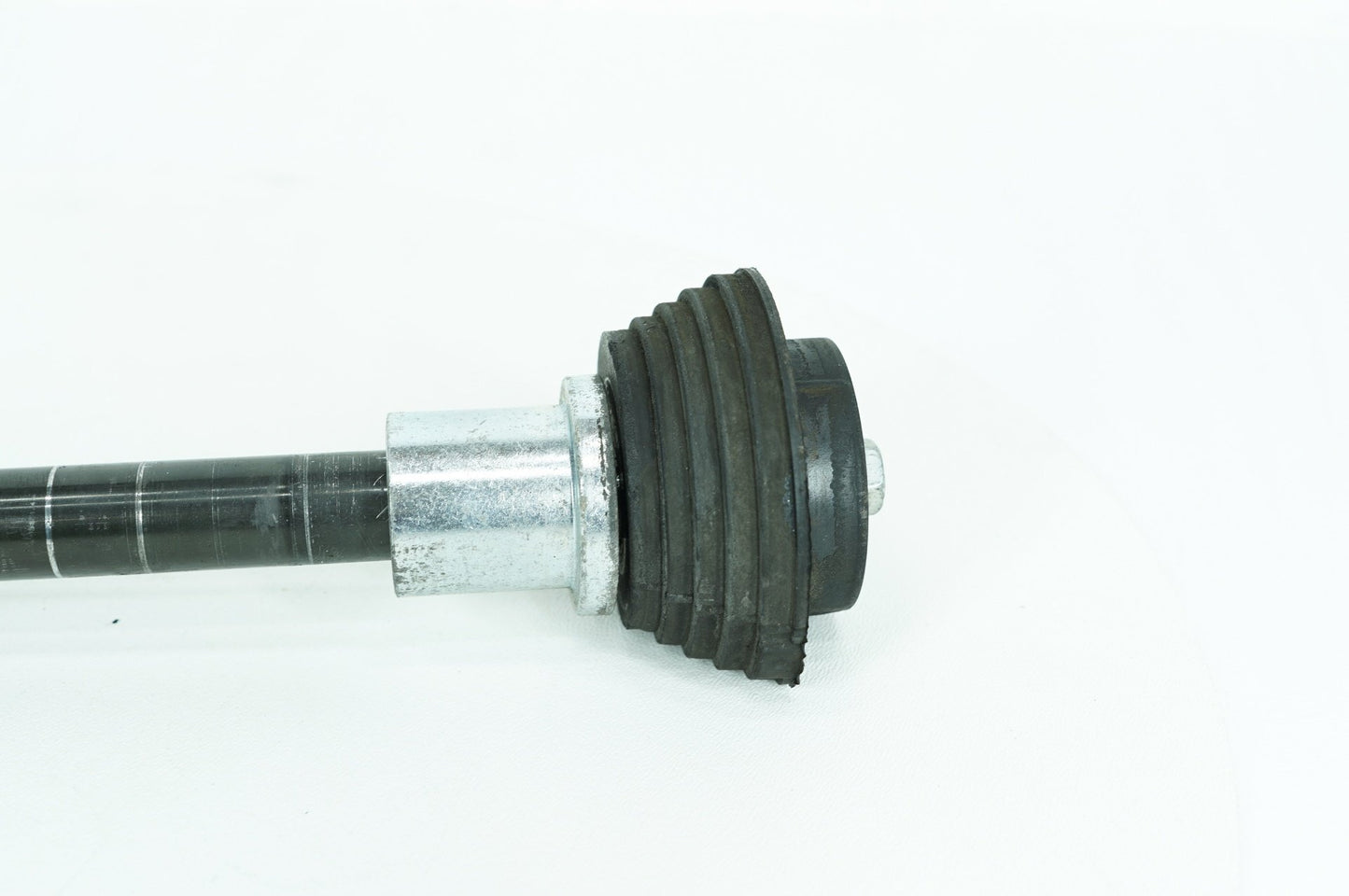 2008 - 2016 Harley-Davidson Touring Electra Glide Ultra Rear Fork Swingarm Pivot Bolt Shaft 47540-11