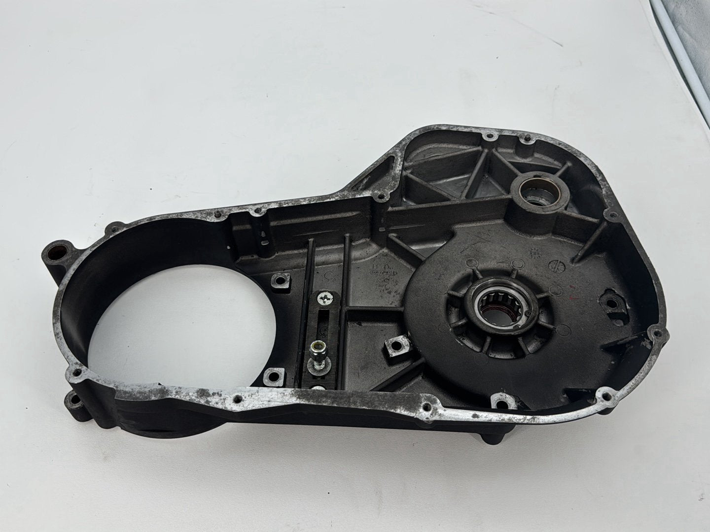 1999 - 2006 Harley-Davidson Touring Electra Glide Classic Inner Primary Clutch Cover 60677-01A