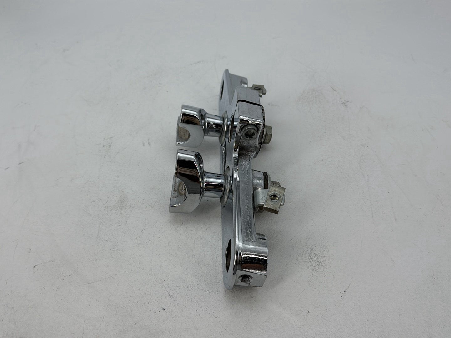 2004 Harley Softail FLSTC Heritage Classic OEM Front Fork Upper Triple Tree Clamps