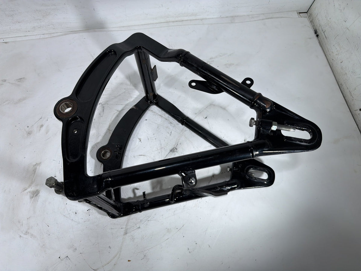 2006 Harley Softail Deuce FXSTDI OEM Rear Fork Swingarm Swing Arm