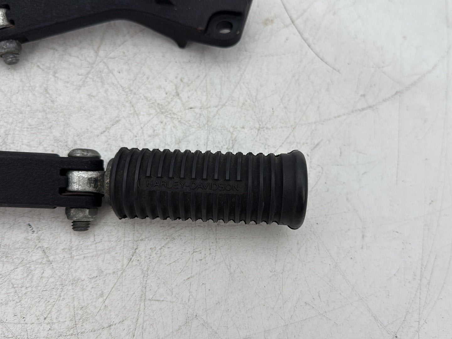 2008 Harley Dyna FXDL Low Rider Anniversary OEM Passenger Left & Right Foot Pegs
