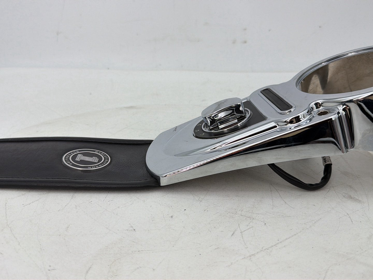 2007 - 2017 Harley-Davidson Dyna Super Glide Custom Fuel Gas Tank Dash Console NOKey 71211-04