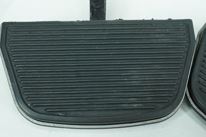 2007 - 2013 Harley-Davidson Touring Electra Glide Classic Left & Right Passenger Floorboard Foot Rest 50613-91A