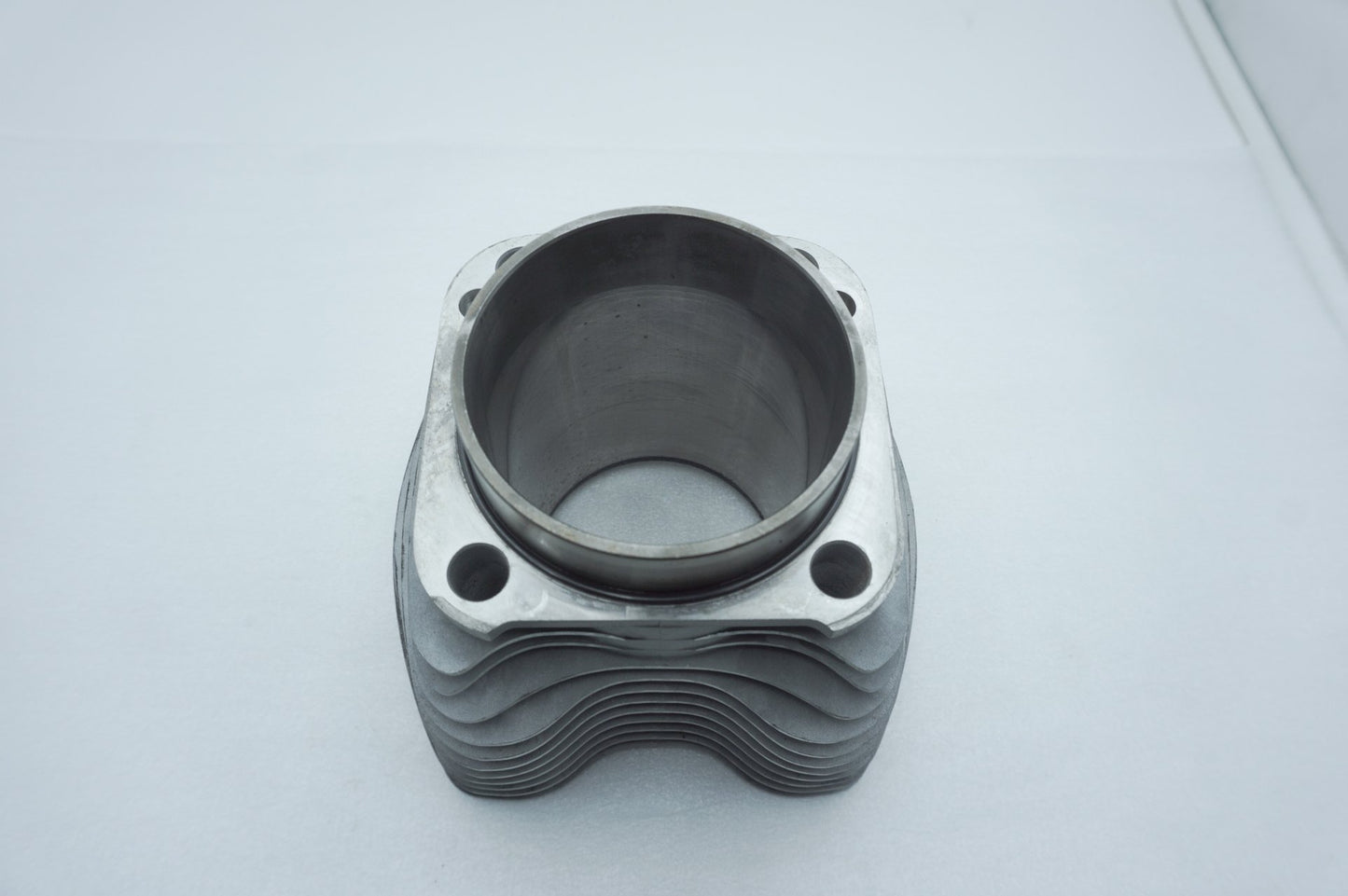 1999 - 2006 Harley-Davidson Dyna Super Glide Twin Cam Engine Jug 1 Cylinder Barrel 16525-99