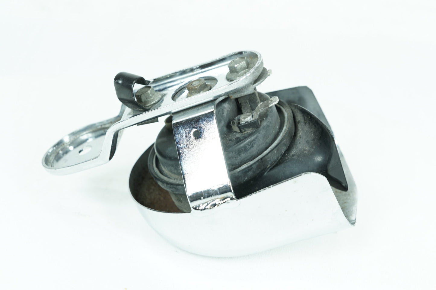 1999 - 2006 Harley-Davidson Touring Road King Horn Signal Klaxon Chrome Cover 69012-93A