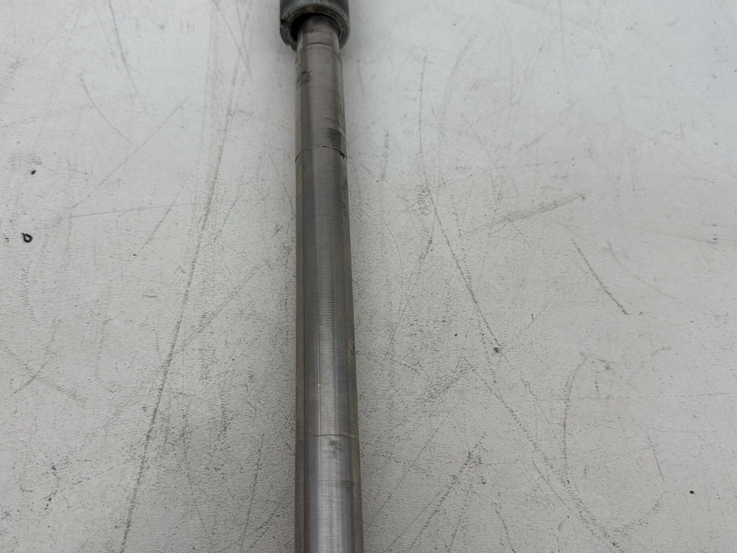 2005 Harley Heritage Softail Classic FLSTCI OEM Front Wheel Axle Bolt Shaft